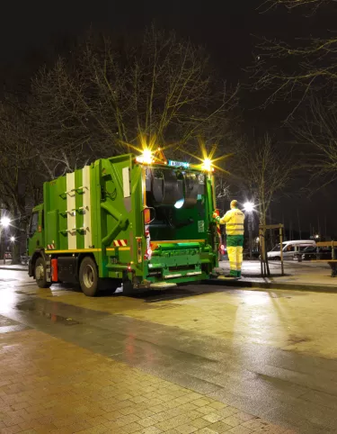 Renault Trucks D Bin collection